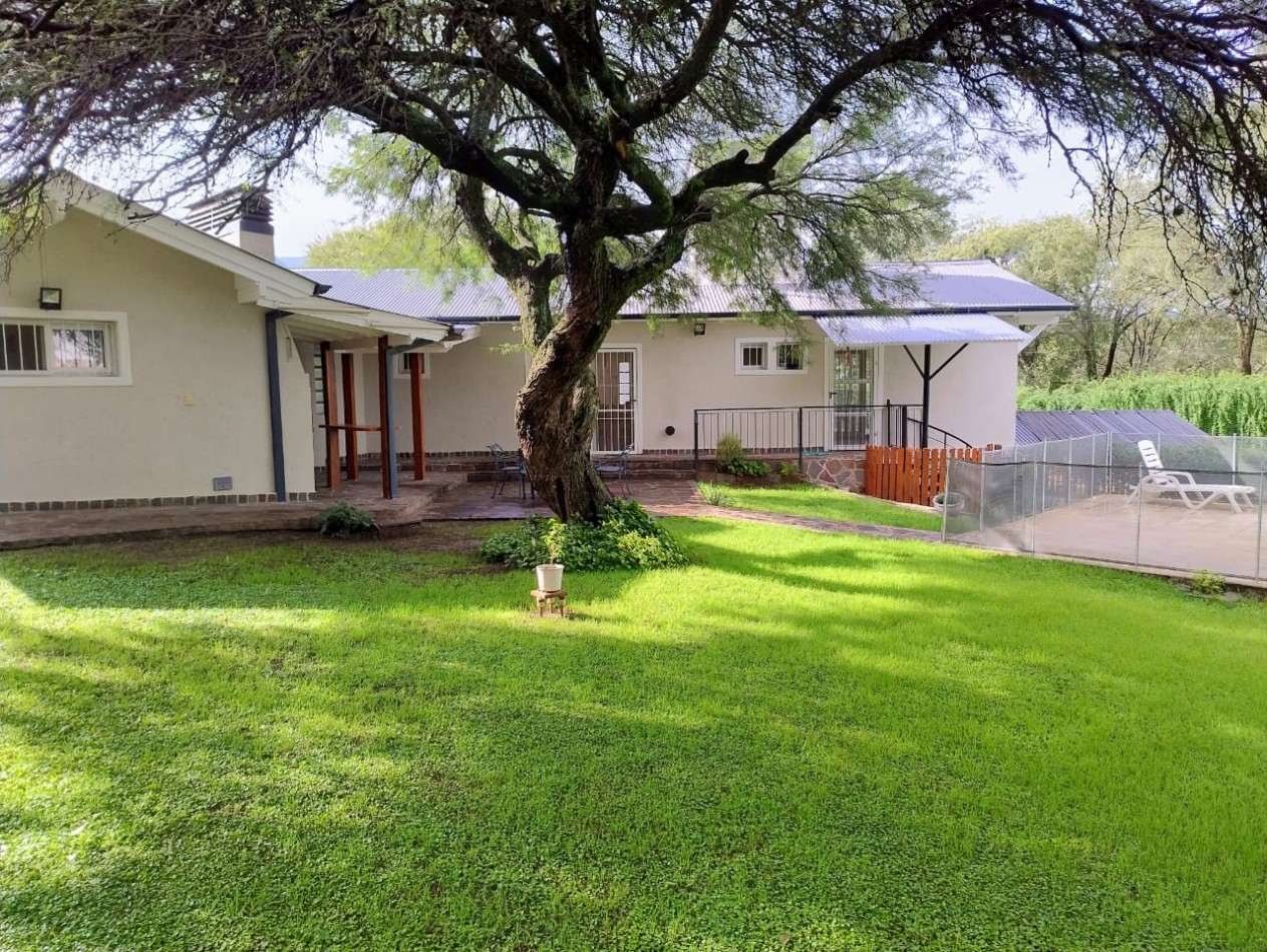 Casa en venta en barrio privado Villa General Belgrano
